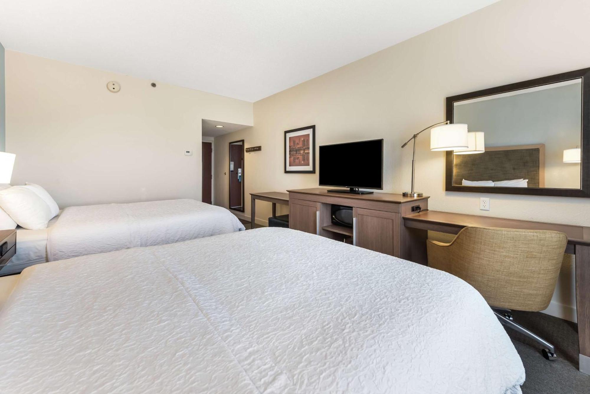 Hampton Inn Columbus I-70E/Hamilton Road Esterno foto